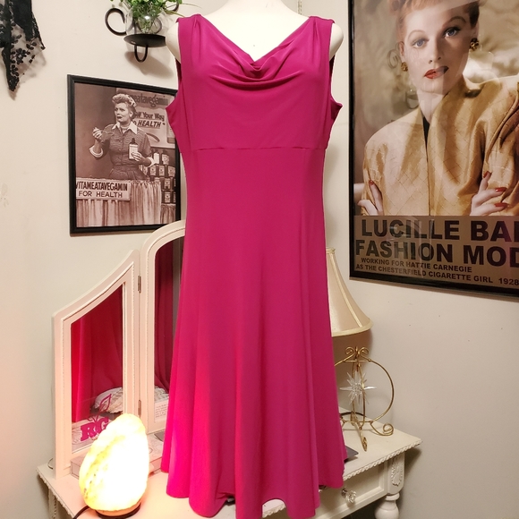 Chaps Dresses & Skirts - Midi dress by CHAPS